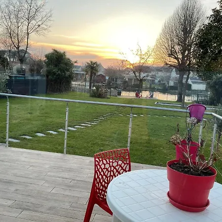 Bords De Sarthe Alojamento de Acomodação e Pequeno-almoço Le Mans