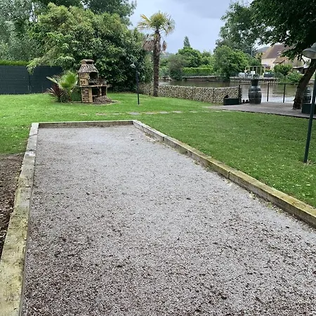 Couette-café Bords De Sarthe *